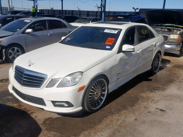 WDDHF5GB8BA453176 - 2011 MERCEDES-BENZ E 350 WHITE photo 2