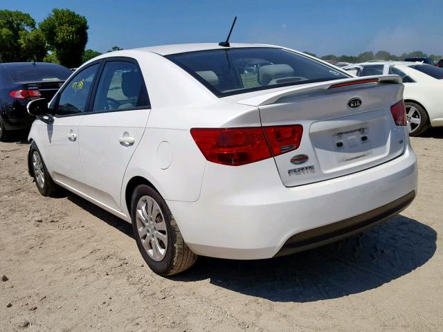 KNAFU4A27C5521775 - 2012 KIA FORTE EX WHITE photo 3