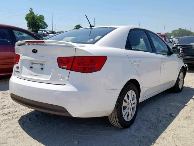 KNAFU4A27C5521775 - 2012 KIA FORTE EX WHITE photo 4