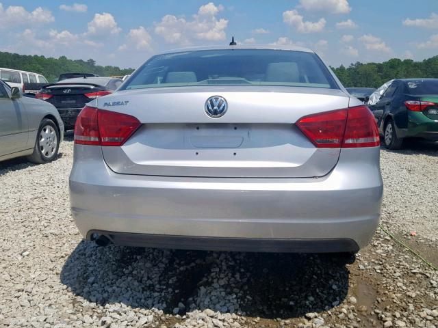 1VWAH7A31DC043987 - 2013 VOLKSWAGEN PASSAT S SILVER photo 9