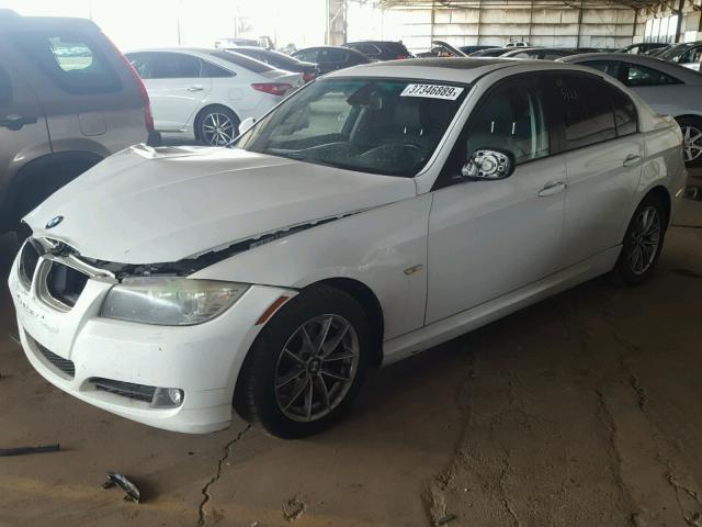 WBAPH5G53ANM35229 - 2010 BMW 328 I SULE WHITE photo 2