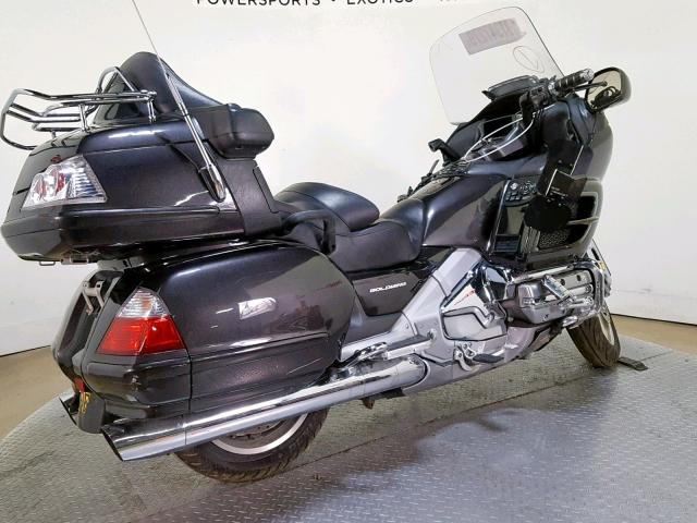 1HFSC47H7AA906733 - 2010 HONDA GL1800 BLACK photo 8