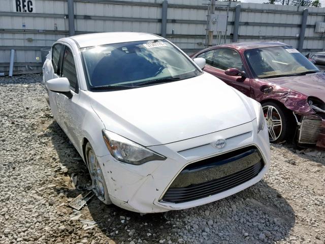 3MYDLBZV8GY136719 - 2016 TOYOTA SCION IA WHITE photo 1