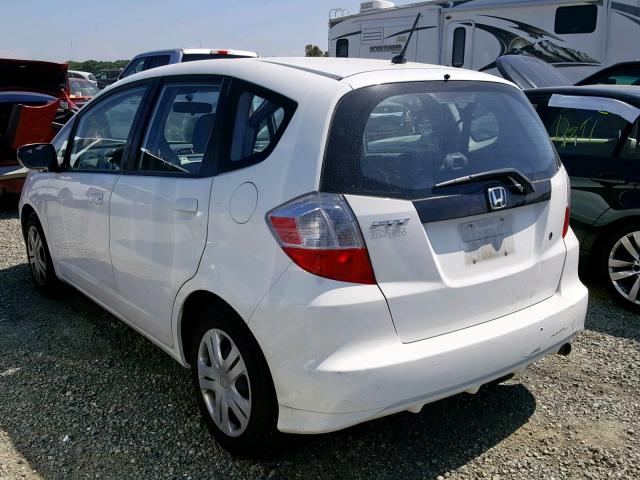 JHMGE8H27AC023732 - 2010 HONDA FIT WHITE photo 3