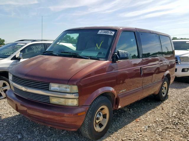 1GNDM19W5XB111863 - 1999 CHEVROLET ASTRO MAROON photo 2