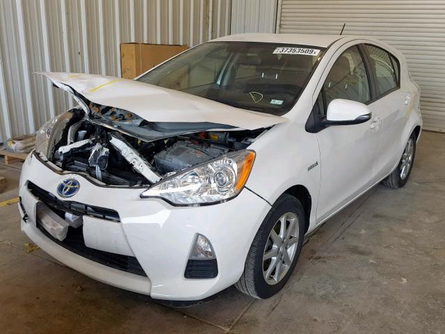 JTDKDTB36D1530527 - 2013 TOYOTA PRIUS C WHITE photo 2