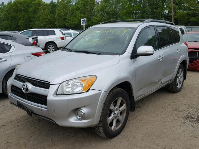 2T3DF4DV4BW133064 - 2011 TOYOTA RAV4 LIMIT SILVER photo 2