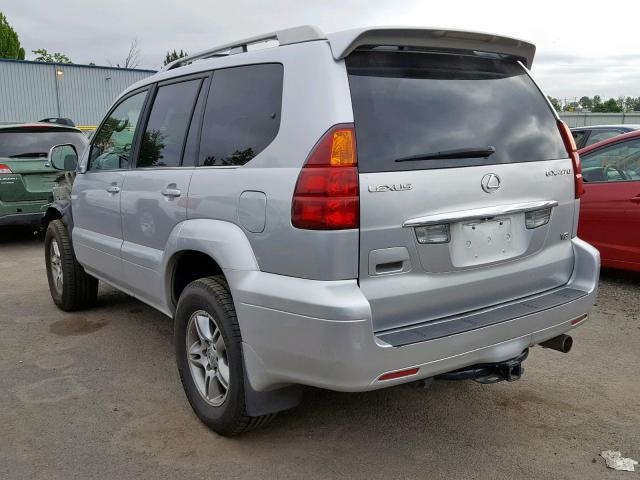 JTJBT20X960113847 - 2006 LEXUS GX 470 SILVER photo 3