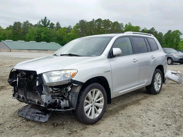 JTEEW41A882009897 - 2008 TOYOTA HIGHLANDER SILVER photo 2