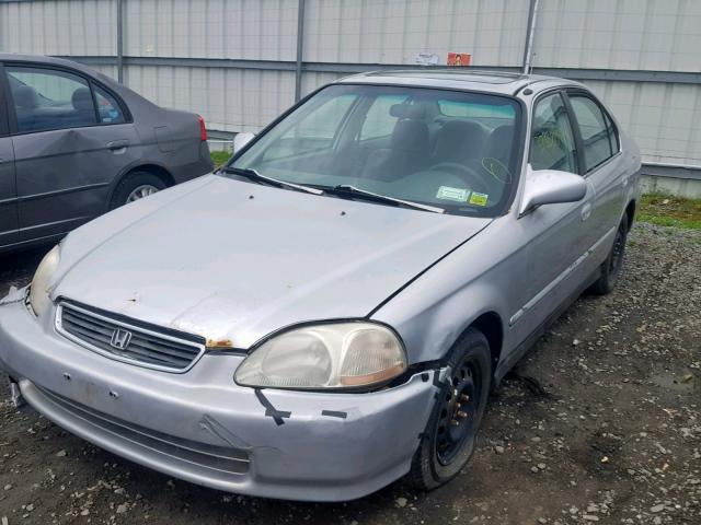 2HGEJ8649VH561264 - 1997 HONDA CIVIC EX SILVER photo 2