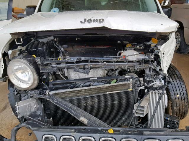 ZACCJAAT6GPC73926 - 2016 JEEP RENEGADE S თეთრი ფოტო 9
