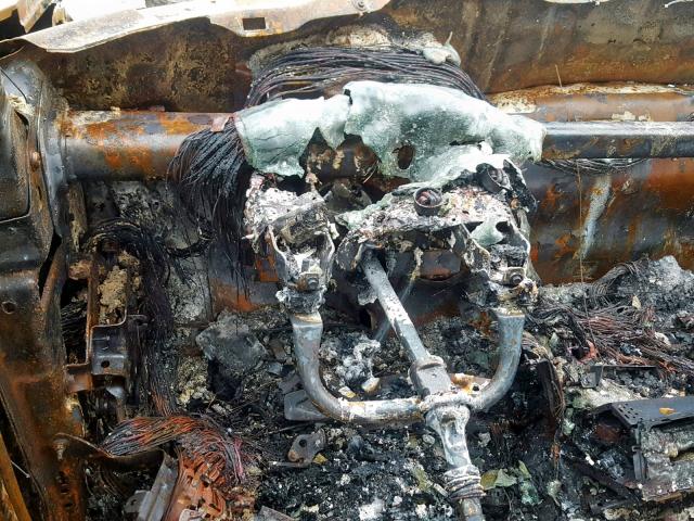 5LMFU28A3YLJ23513 - 2000 LINCOLN NAVIGATOR BURN photo 8