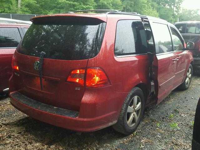 2V8HW34179R559705 - 2009 VOLKSWAGEN ROUTAN SE RED photo 4