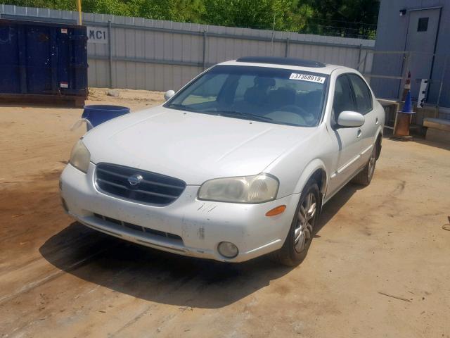 JN1CA31D61T838436 - 2001 NISSAN MAXIMA GXE WHITE photo 2