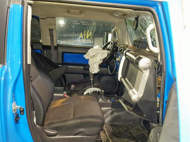 JTEBU11F870051080 - 2007 TOYOTA FJ CRUISER BLUE photo 5