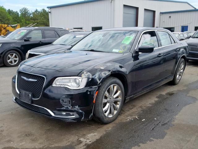 2C3CCARG5FH757107 - 2015 CHRYSLER 300 LIMITE BLACK photo 2