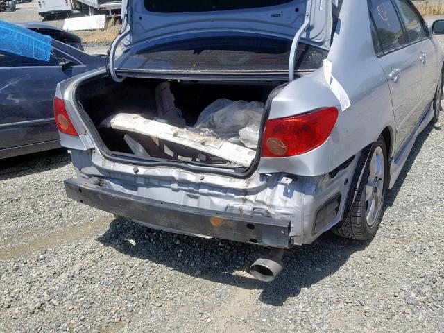 2T1BY30E95C339934 - 2005 TOYOTA COROLLA XR SILVER photo 9