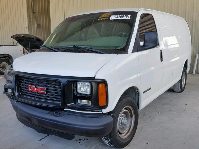 1GTHG35R0Y1177807 - 2000 GMC SAVANA G35 WHITE photo 2