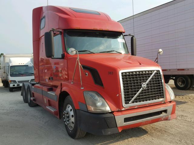 4V4NC9GHX5N370383 - 2005 VOLVO VN VNL RED photo 1