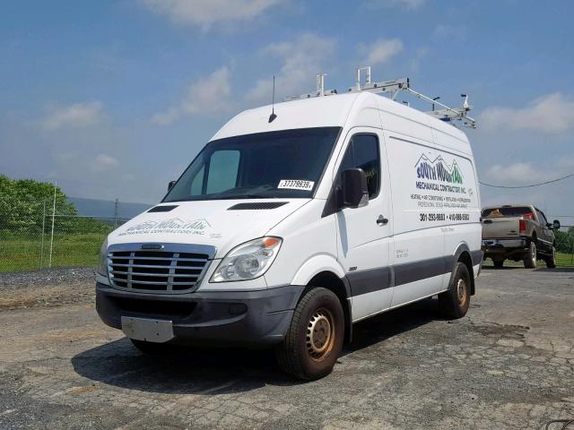 WDYPE7CCXB5604129 - 2011 FREIGHTLINER SPRINTER 2 WHITE photo 2