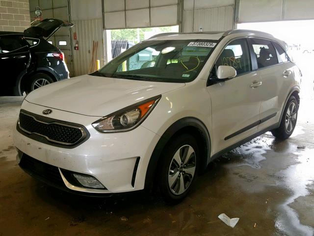 KNDCC3LC8H5072543 - 2017 KIA NIRO EX WHITE photo 2