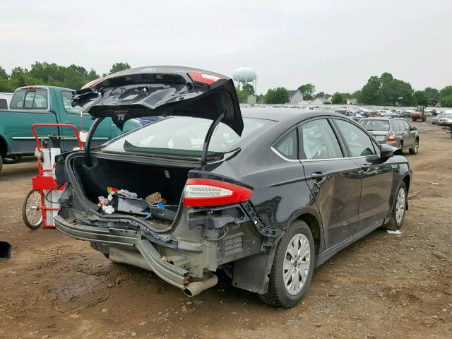 1FA6P0G72E5390950 - 2014 FORD FUSION S GRAY photo 4