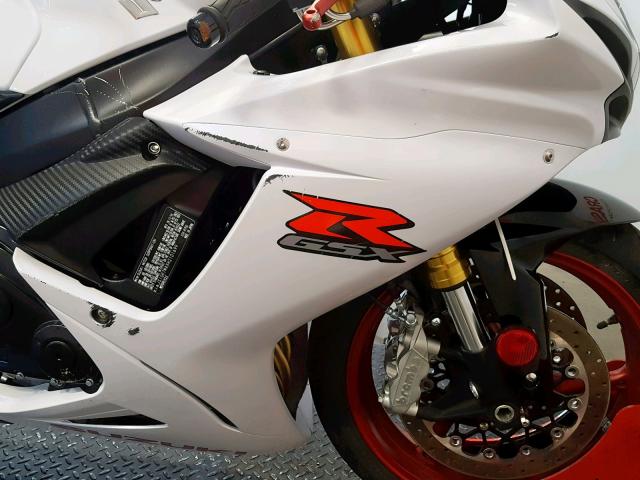 JS1GR7MAXH2101699 - 2017 SUZUKI GSX-R750 WHITE photo 16