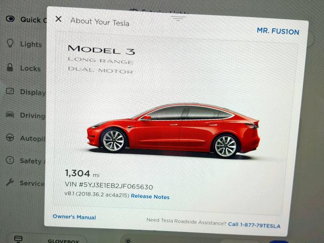 5YJ3E1EB2JF065630 - 2018 TESLA MODEL 3 RED photo 8