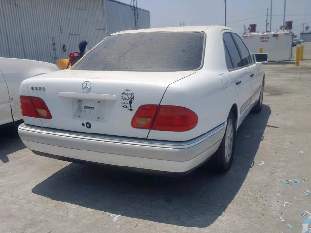 WDBJF55F8VA310555 - 1997 MERCEDES-BENZ E 320 WHITE photo 4