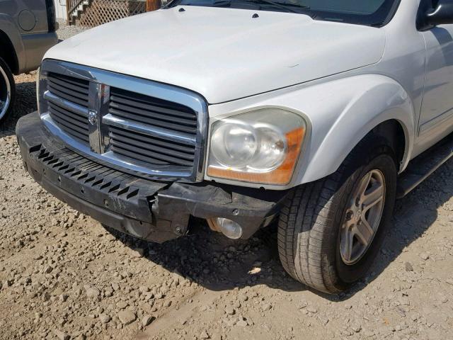 1D4HD48N35F572265 - 2005 DODGE DURANGO SL WHITE photo 9