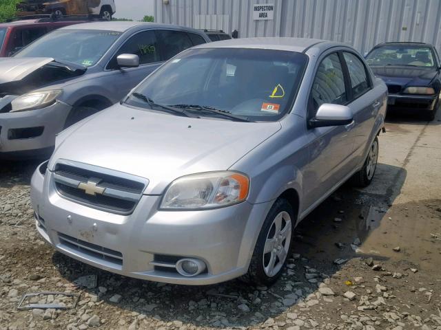 KL1TG5DE4BB176043 - 2011 CHEVROLET AVEO LT SILVER photo 2