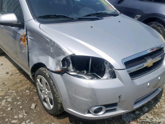 KL1TG5DE4BB176043 - 2011 CHEVROLET AVEO LT SILVER photo 9