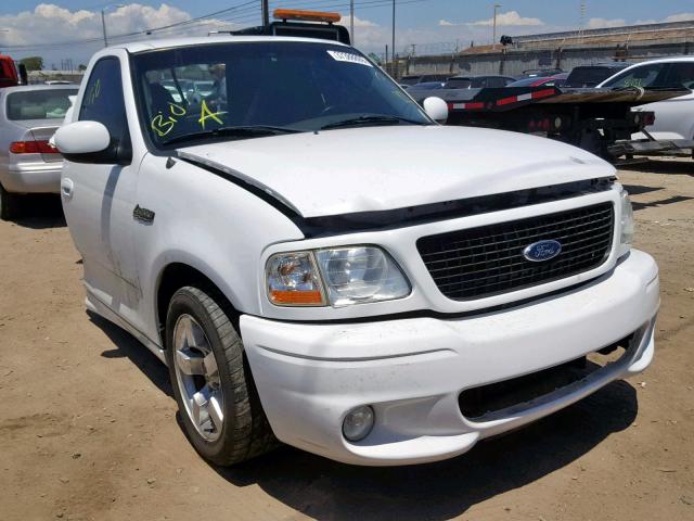 2FTZF07362CA82186 - 2002 FORD F150 SVT L WHITE photo 1