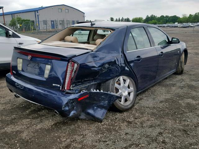 1G6DC67A660211550 - 2006 CADILLAC STS BLUE photo 4