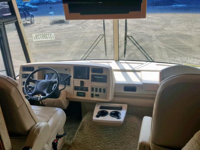 5B4MP67G043394578 - 2004 WINNEBAGO ADVENTURER WHITE photo 5