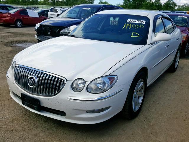 2G4WD582281205929 - 2008 BUICK LACROSSE C WHITE photo 2