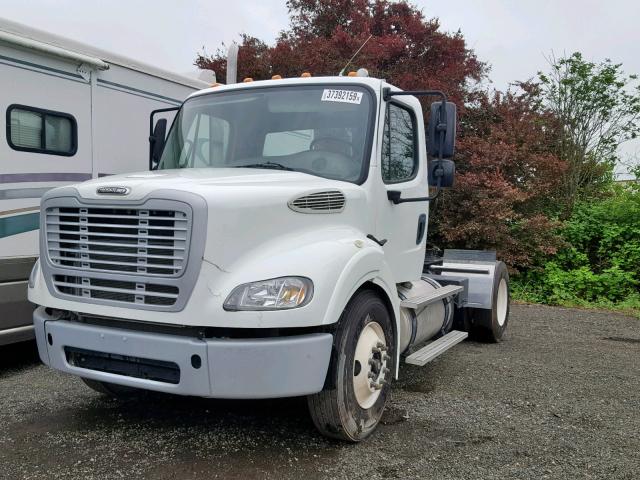 1FUBC4CY2EHFX0885 - 2014 FREIGHTLINER M2 112 MED WHITE photo 2