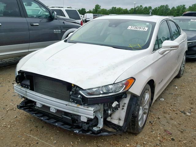 3FA6P0RU9GR266659 - 2016 FORD FUSION TIT WHITE photo 2