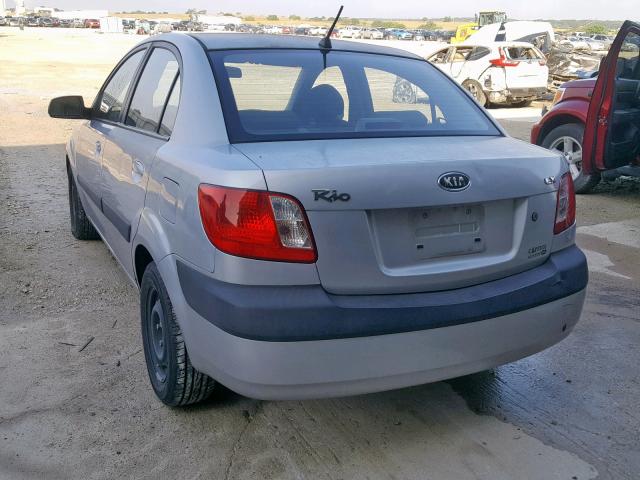 KNADE123266091548 - 2006 KIA RIO SILVER photo 3