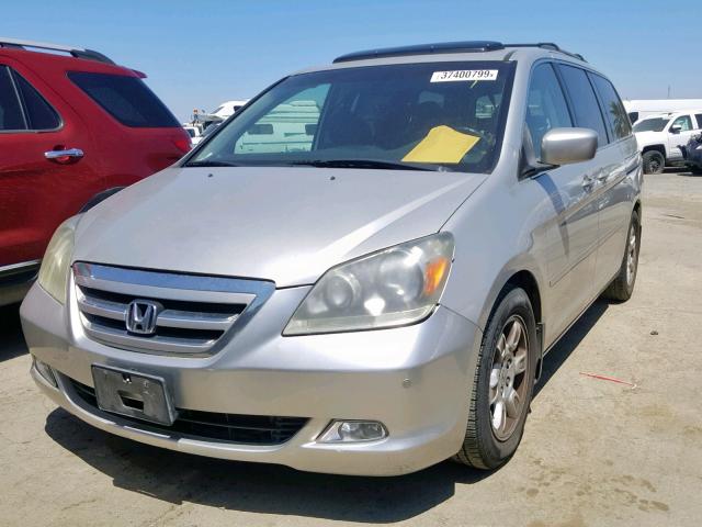 5FNRL38847B081221 - 2007 HONDA ODYSSEY TO SILVER photo 2