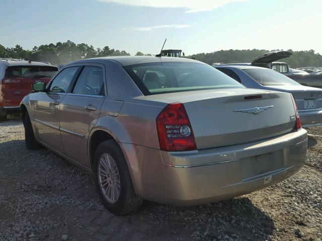 2C3KA53G88H242171 - 2008 CHRYSLER 300 TOURIN GRAY photo 3