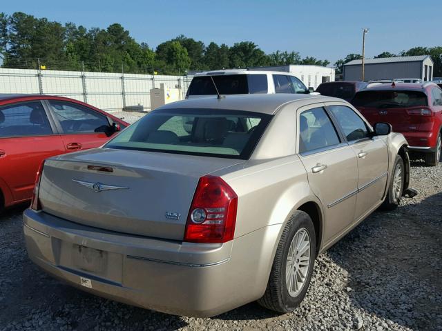 2C3KA53G88H242171 - 2008 CHRYSLER 300 TOURIN GRAY photo 4