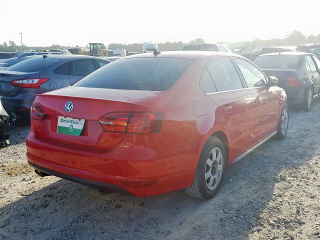 3VW467AJ3DM416608 - 2013 VOLKSWAGEN JETTA GLI RED photo 4