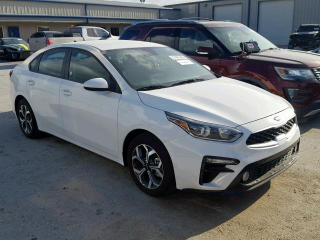 3KPF24AD8KE045405 - 2019 KIA FORTE FE WHITE photo 1