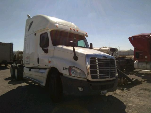 1FUJGLDR8BSAY1116 - 2011 FREIGHTLINER CASCADIA 1 WHITE photo 1