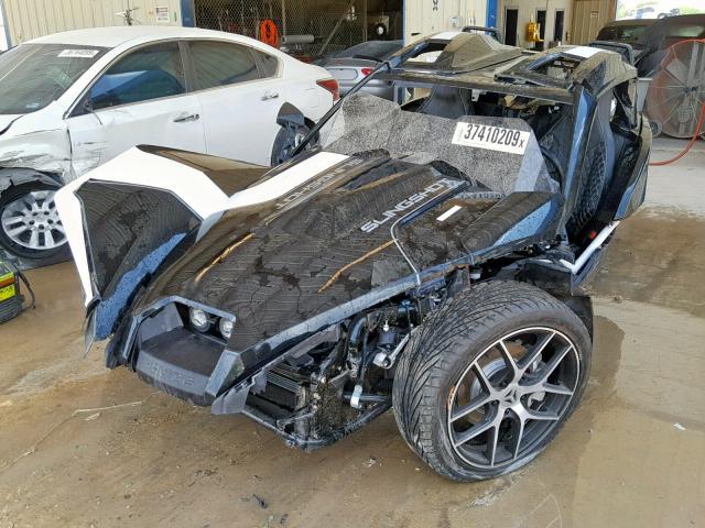 57XAAPFA3K8131140 - 2019 POLARIS SLINGSHOT BLACK photo 2