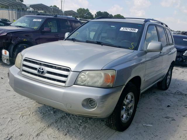 JTEDD21A850126845 - 2005 TOYOTA HIGHLANDER SILVER photo 2