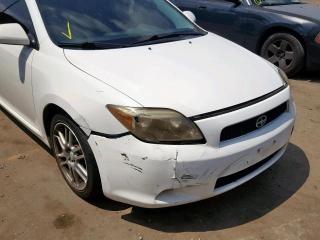 JTKDE167360139490 - 2006 TOYOTA SCION TC WHITE photo 9