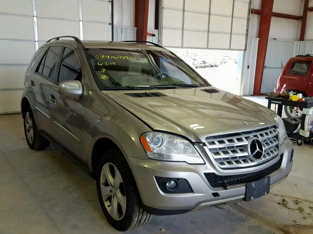 4JGBB25E89A505936 - 2009 MERCEDES-BENZ ML SILVER photo 1