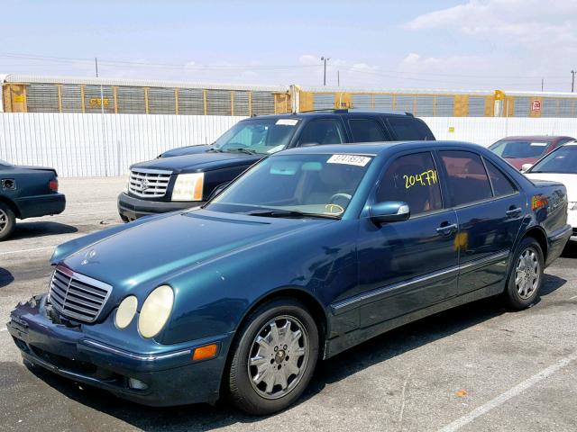 WDBJF70G3YA962435 - 2000 MERCEDES-BENZ E 430 BLUE photo 2